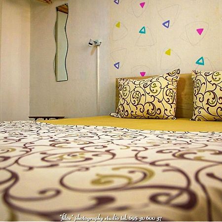 Happy Travellers Apartment เทสซาโลนิกิ ภายนอก รูปภาพ