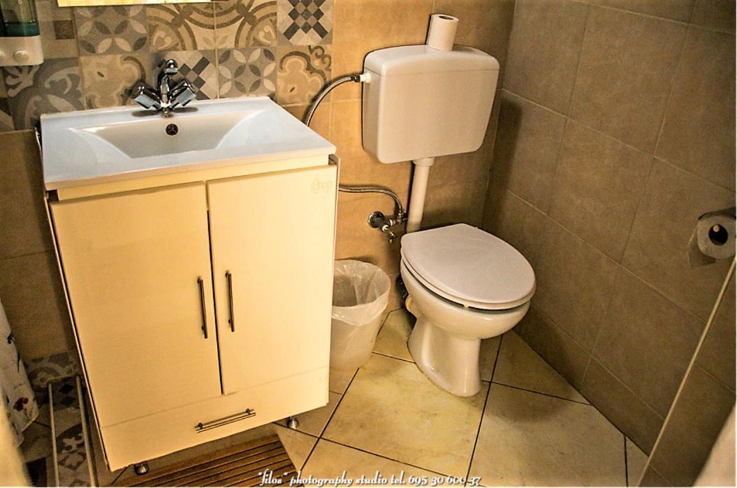 Happy Travellers Apartment เทสซาโลนิกิ ภายนอก รูปภาพ