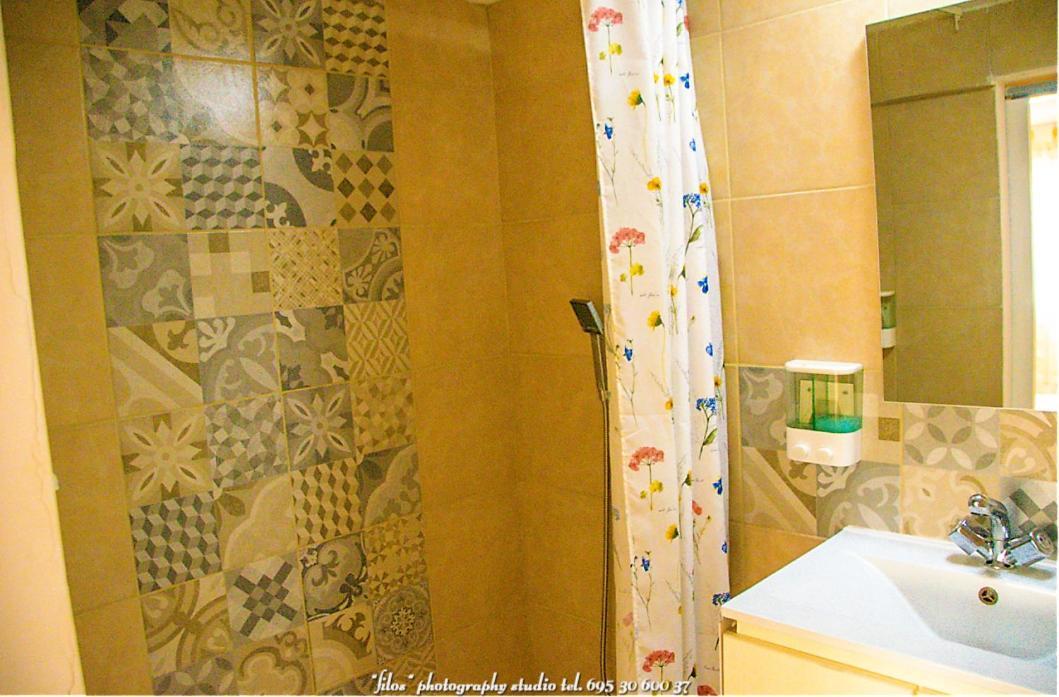 Happy Travellers Apartment เทสซาโลนิกิ ภายนอก รูปภาพ