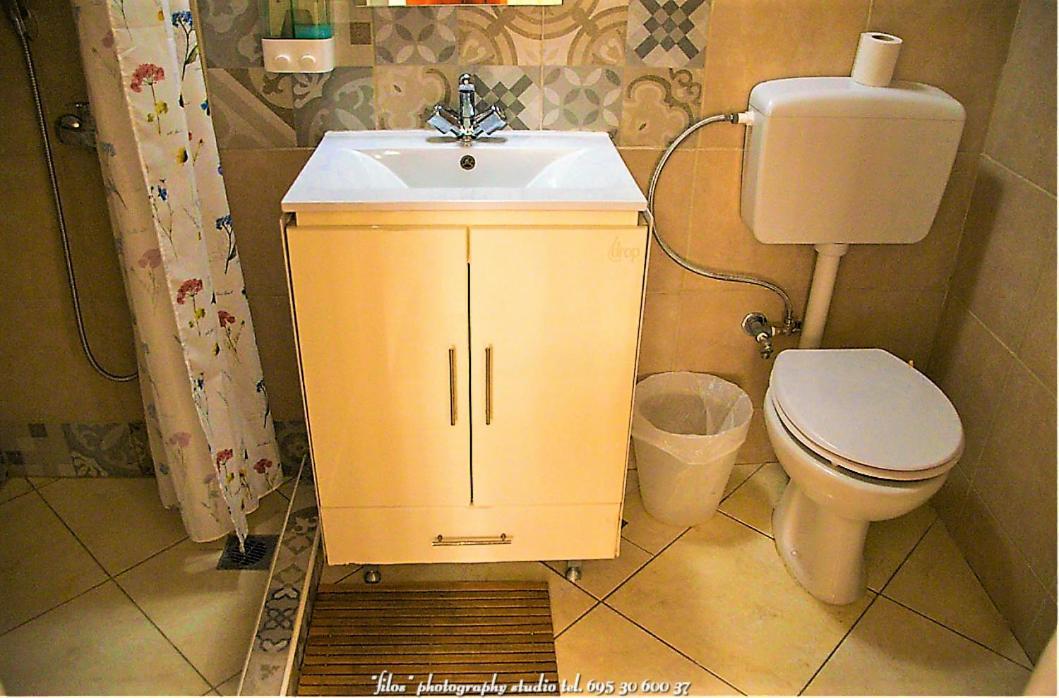 Happy Travellers Apartment เทสซาโลนิกิ ภายนอก รูปภาพ