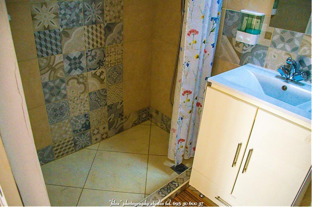 Happy Travellers Apartment เทสซาโลนิกิ ภายนอก รูปภาพ