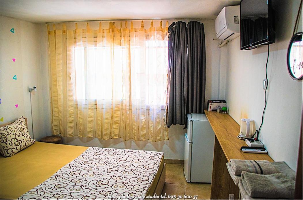 Happy Travellers Apartment เทสซาโลนิกิ ภายนอก รูปภาพ